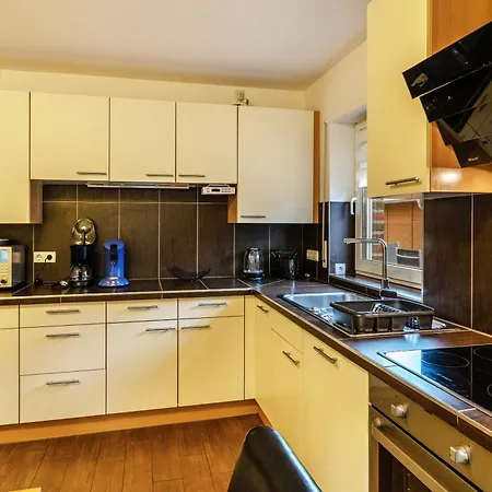 Haus Mit Garten Und Kamin Βίλχελμσχαφεν