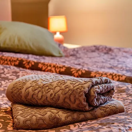 Haus Mit Garten Und Kamin Σπίτι διακοπών *